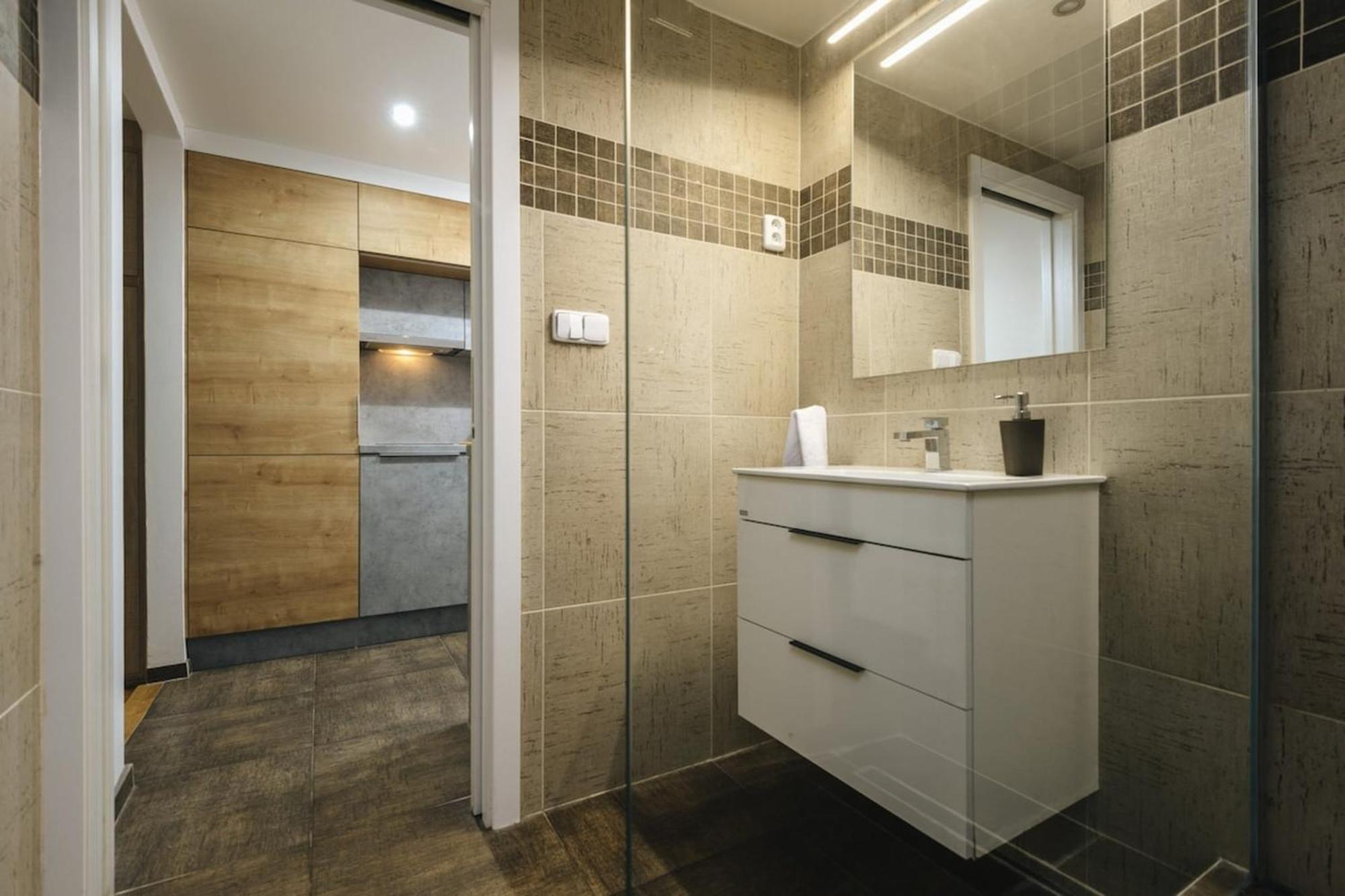 Cozy & Comfortable Apt Walking Anywhere You Want Sen プラハ エクステリア 写真