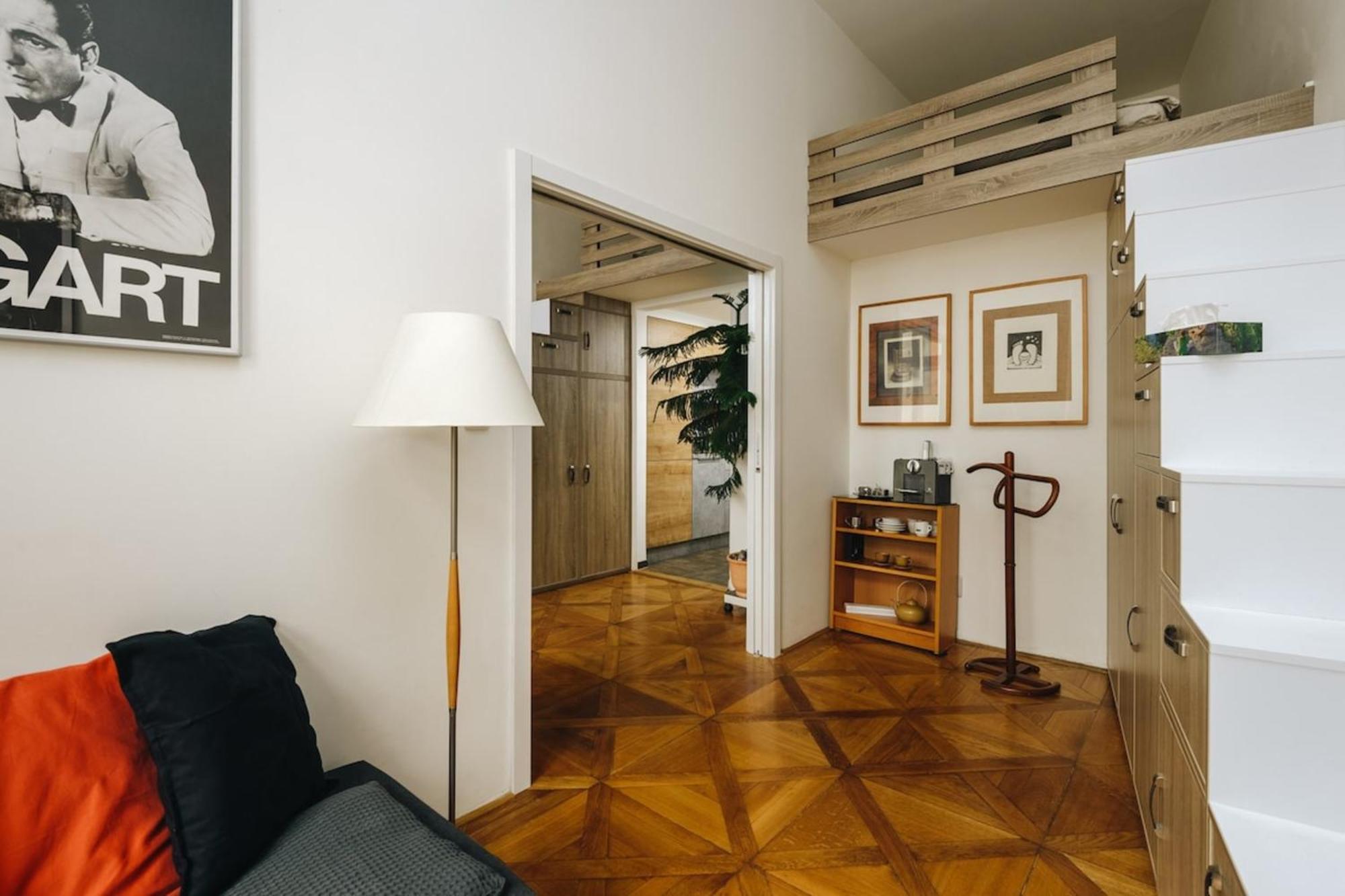 Cozy & Comfortable Apt Walking Anywhere You Want Sen プラハ エクステリア 写真