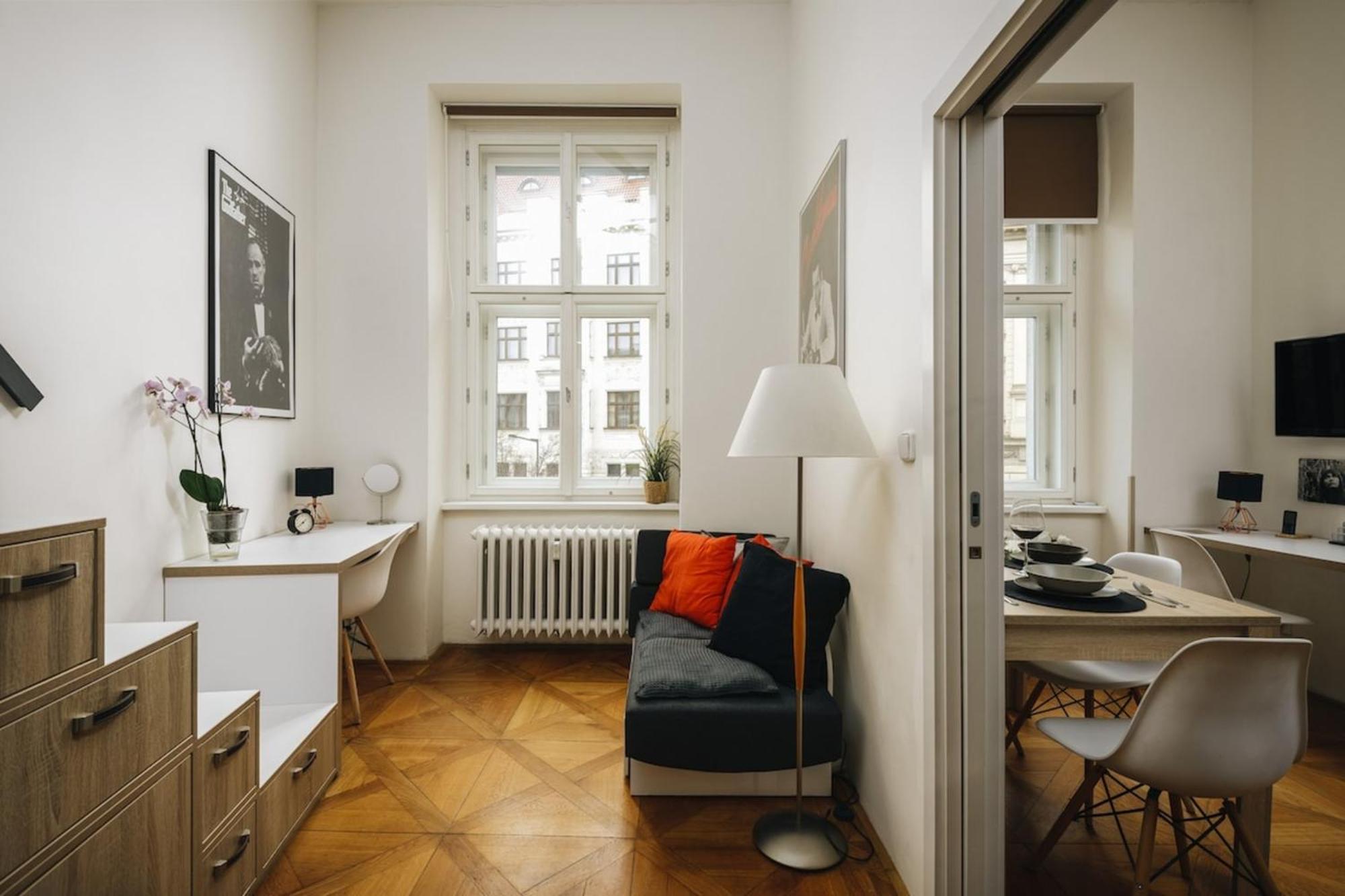 Cozy & Comfortable Apt Walking Anywhere You Want Sen プラハ エクステリア 写真